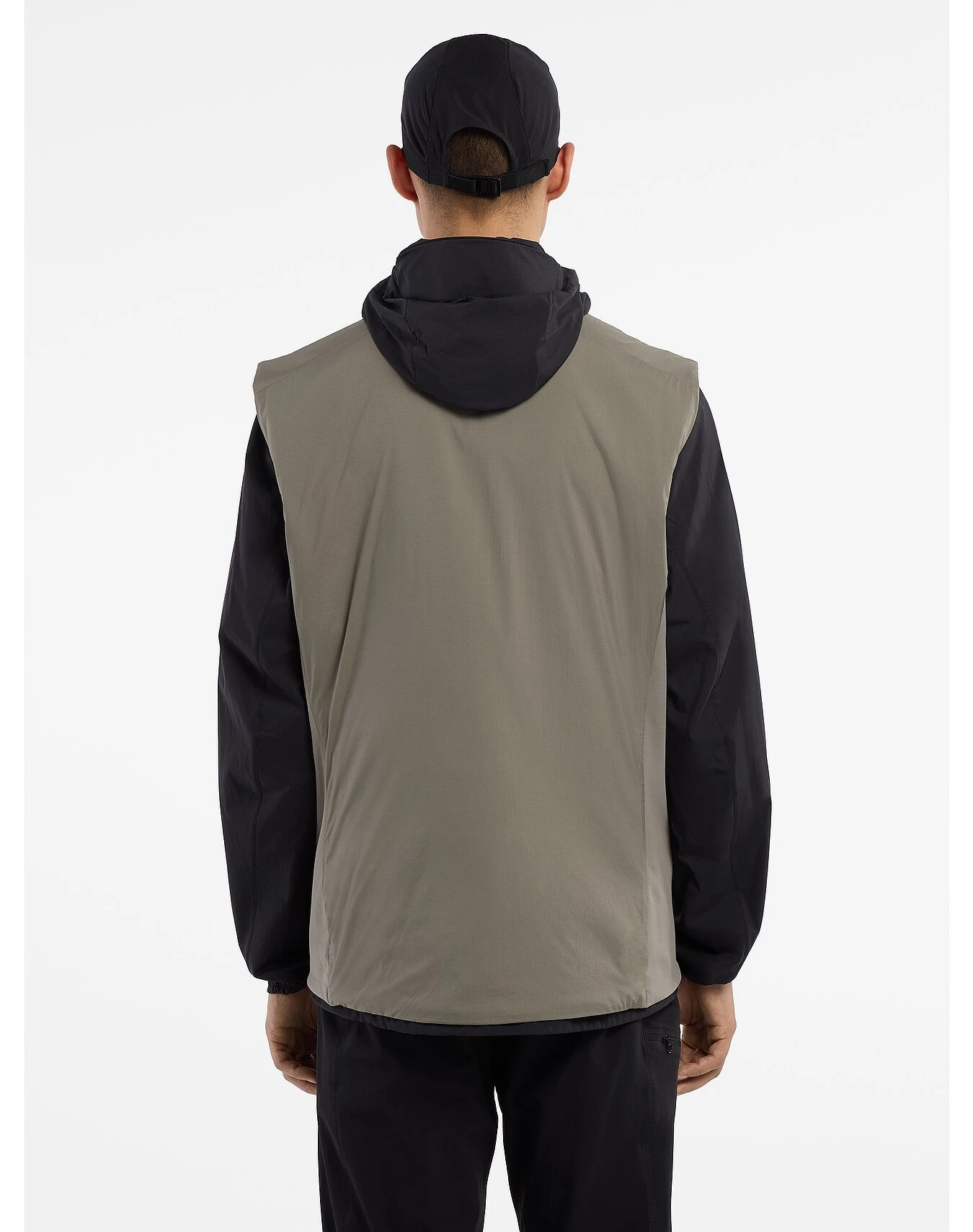 Arcteryx Men's Atom LT Vest 5 Arcteryx Men's Atom LT Vest - Image 3