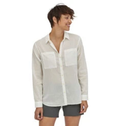 Patagonia Women's Lightweight A/C Buttondown 10 Patagonia Women's Lightweight A/C Buttondown -Arctery Clothing Shop patagonia womens lightweight a c buttondown 3