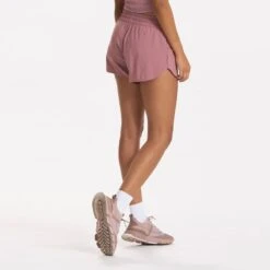 Vuori Women's Clementine 4" Short 2.0 12 Vuori Women's Clementine 4" Short 2.0 -Arctery Clothing Shop vuori womens clementine 4 short 20 4