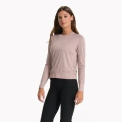 Vuori Women's Daydream Crew -Arctery Clothing Shop vuori womens daydream crew 4