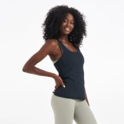 Vuori Women's Lux Performance Tank -Arctery Clothing Shop vuori womens lux performance tank 1