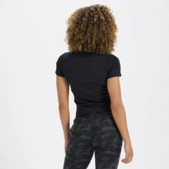 Vuori Women's Mudra Fitted Tee -Arctery Clothing Shop vuori womens mudra fitted tee 2