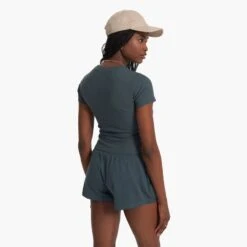 Vuori Women's Mudra Fitted Tee -Arctery Clothing Shop vuori womens mudra fitted tee 3