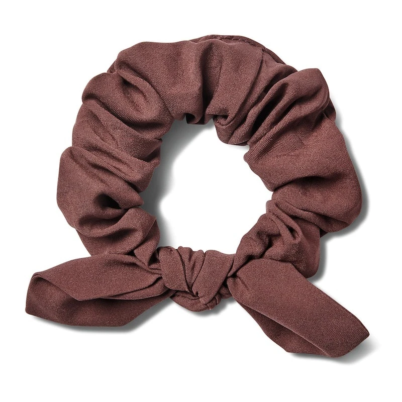 Vuori Women's Tie Scrunchy 4 Vuori Women's Tie Scrunchy - Image 2